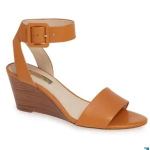 Louise et Cie Leather Punta Wedge Sandal Sz 6